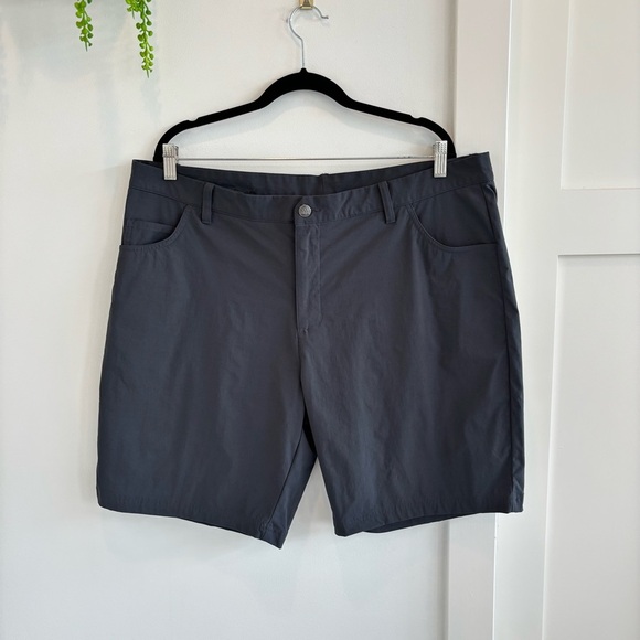 Adidas Adicross 5 Pocket Men's Golf Shorts Midnight Grey Size 40 Inseam 9" - Picture 1 of 9